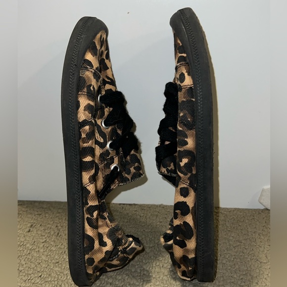 Torrid size 7W leopard slip on shoes - Picture 5 of 5
